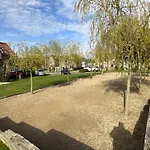 Dudleys Retreat - Part Of The The Bay Village With Pool, Gym And Direct Access, Pub, Restaurant, Tennis And Meadows Walks