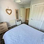 Dudleys Retreat - Part Of The The Bay Village With Pool, Gym And Direct Access, Pub, Restaurant, Tennis And Meadows Walks Ferienhaus *