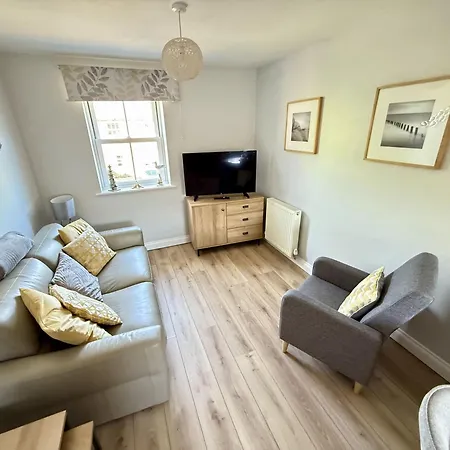 Prázdninový dům Dudleys Retreat - Part Of The The Bay Village With Pool, Gym And Direct Access, Pub, Restaurant, Tennis And Meadows Walks Filey
