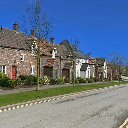 بيت للعطل Dudleys Retreat - Part Of The The Bay Village With Pool, Gym And Direct Access, Pub, Restaurant, Tennis And Meadows Walks *