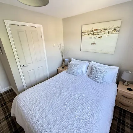 Dudleys Retreat - Part Of The The Bay Village With Pool, Gym And Direct Access, Pub, Restaurant, Tennis And Meadows Walks بيت للعطل *