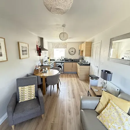 بيت للعطل Dudleys Retreat - Part Of The The Bay Village With Pool, Gym And Direct Access, Pub, Restaurant, Tennis And Meadows Walks